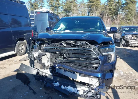 2025 Toyota Sequoia Sr5 from USA, damaged, VIN 7SVAAABA0SX055173